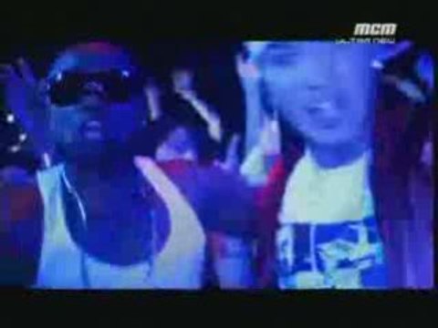 Tribal King Feat. Papa London - Hands up