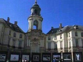 Rennes : pause 360 degrés Place de la Mairie