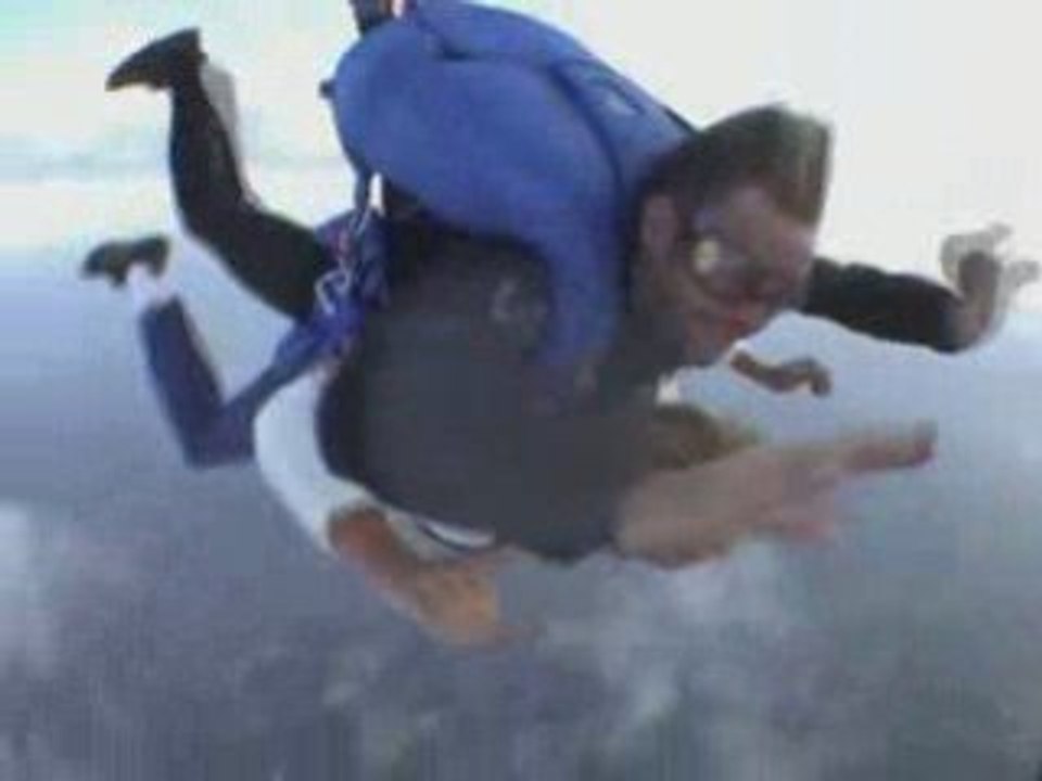 Simoon saute en parachute (tandem)