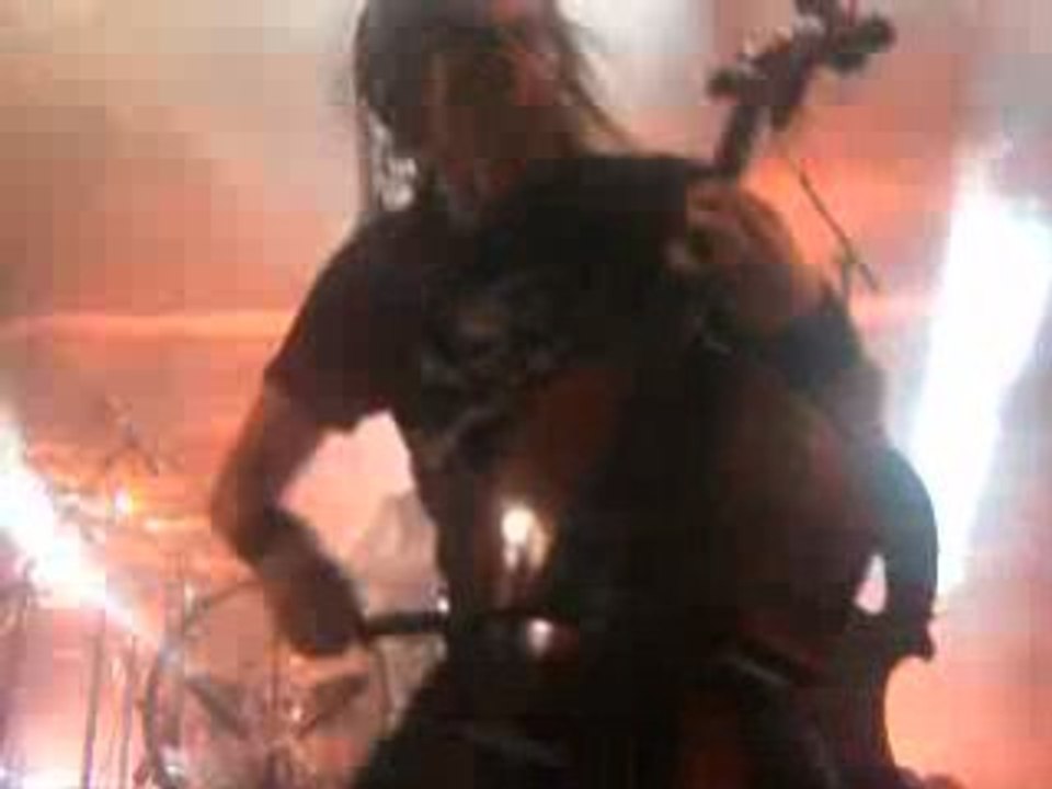 Apocalyptica - Life burns! (Madrid '07)