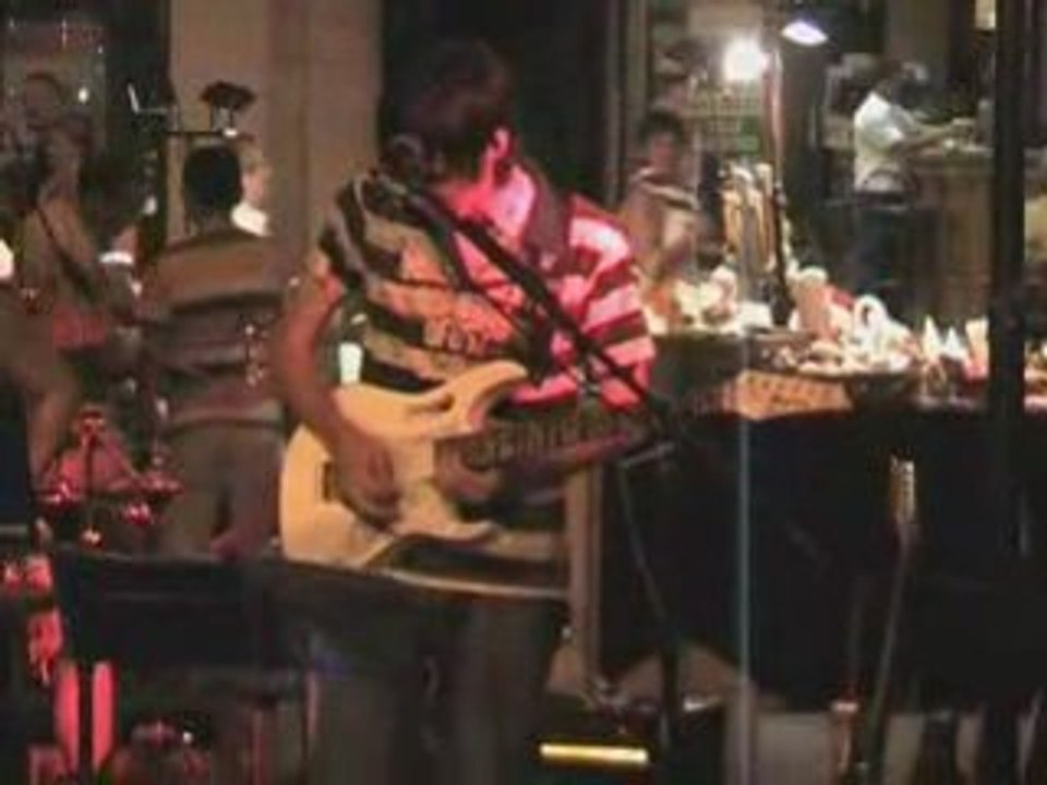Solo_concert_tony
