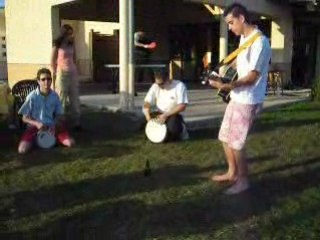 Jack, Juju et Dylan réveillent le village