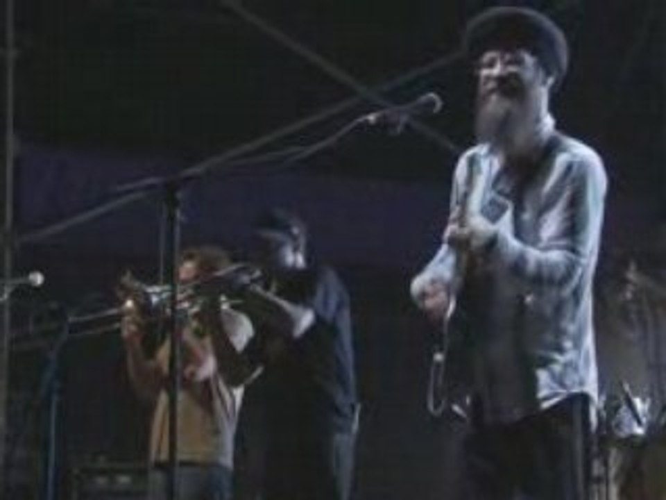 Groundation-woodstower