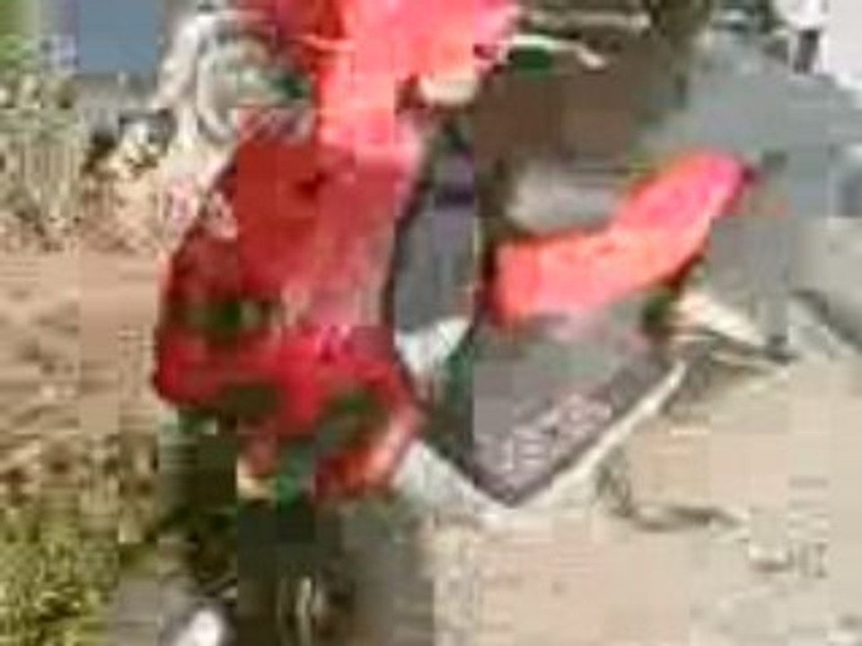 Bomon tober mach kawa