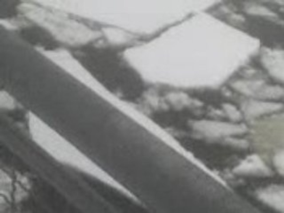 Le fleuve Saint-Laurent congelé en hiver