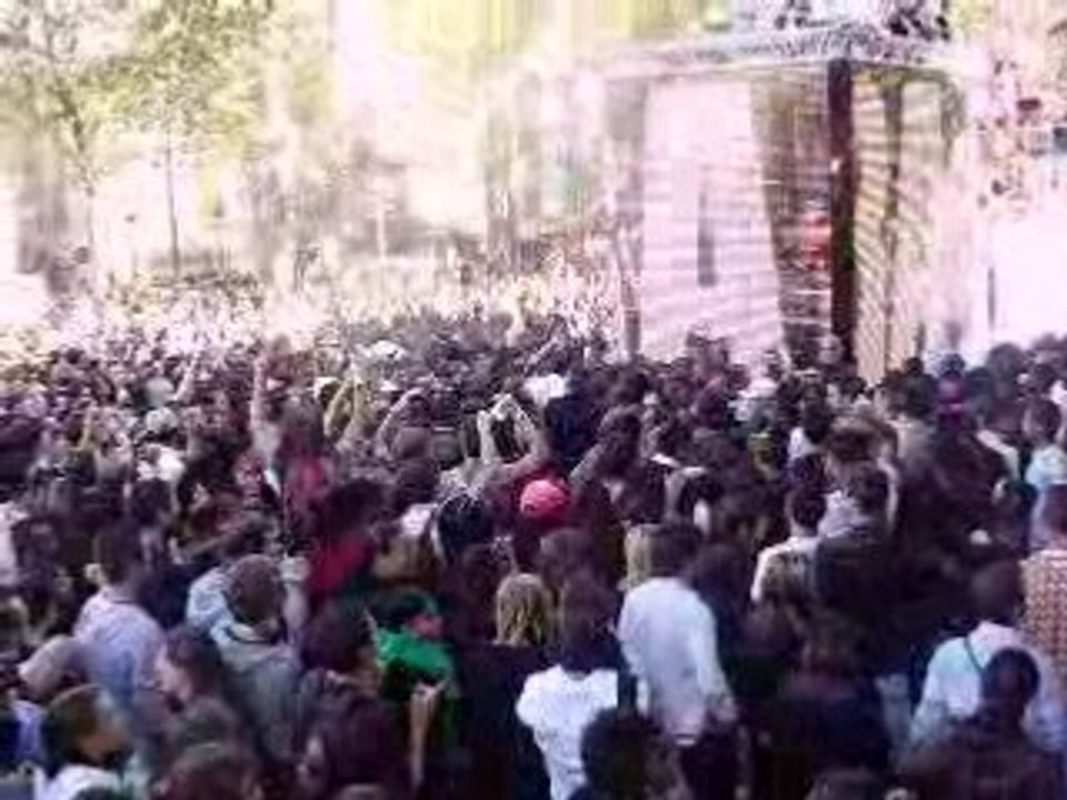TECHNO PARADE 2008 AVEC FG RADIO !