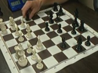 ECHECS : CHRIS 1 VS 0 JACQUES ( CLASSE C 2008 )
