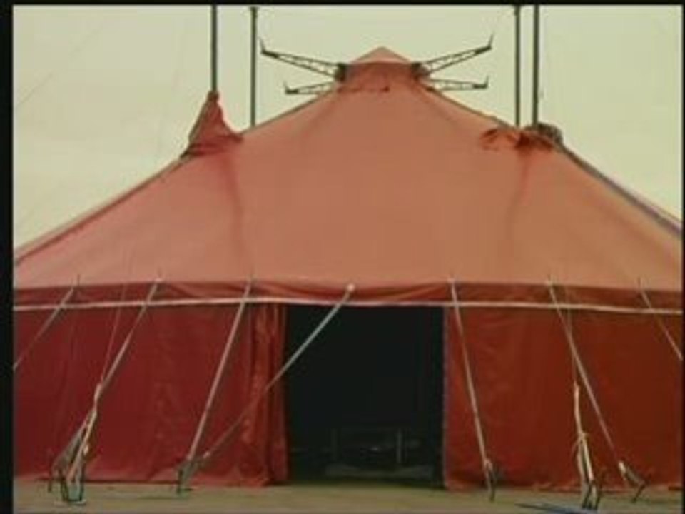 Cirque à Romilly (2004)