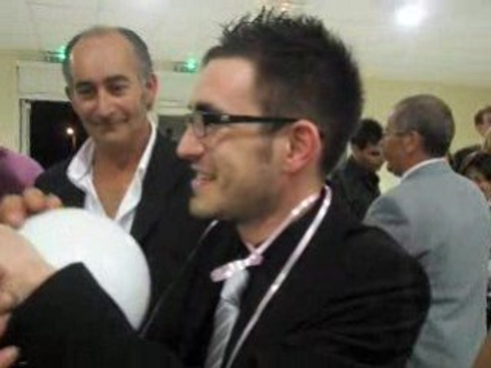 H2 vive l'hélium a un mariage