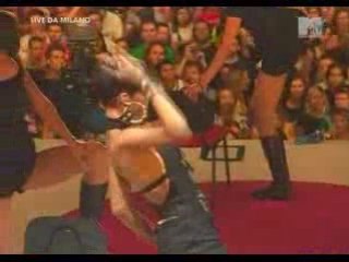 Rihanna Live in Milan 2008,Central Station