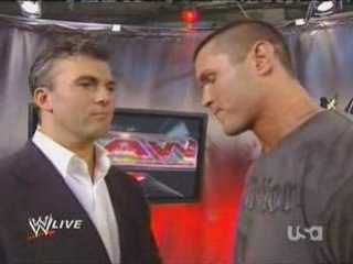 Randy orton et Shane McMahon backstage 22 sept