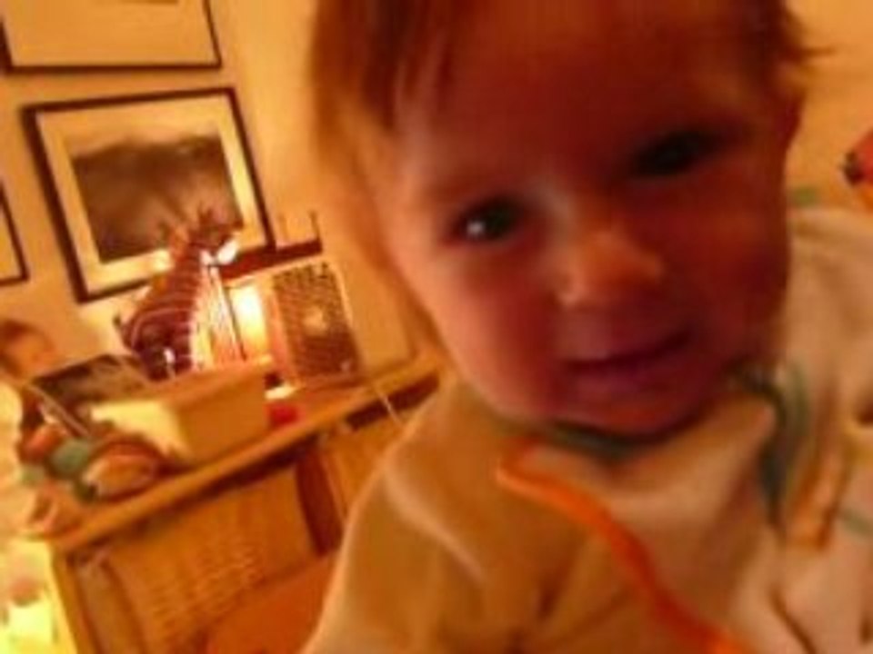 Titouan éclate de rire