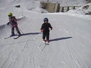 Solène fait du ski à Orcières