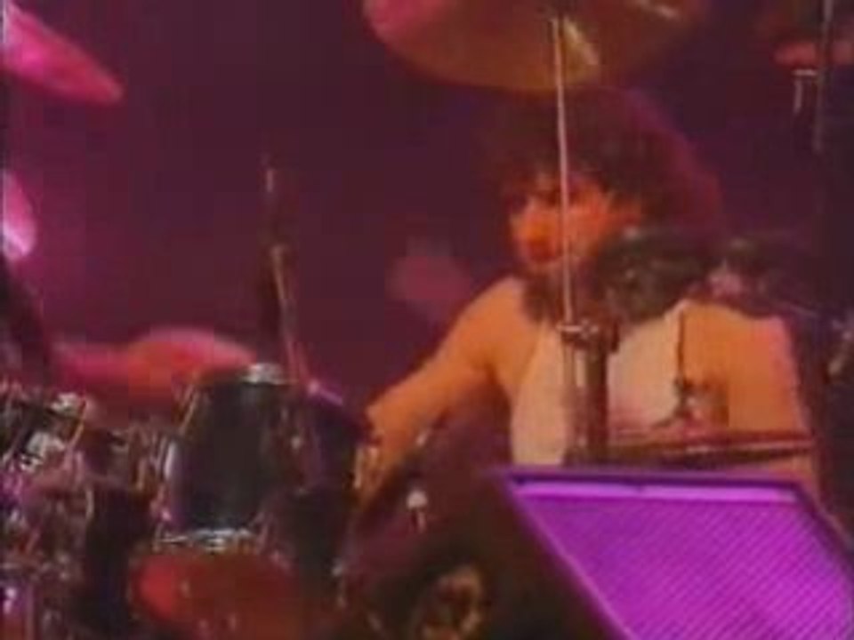 Giant - I Can`t Get Close Enough