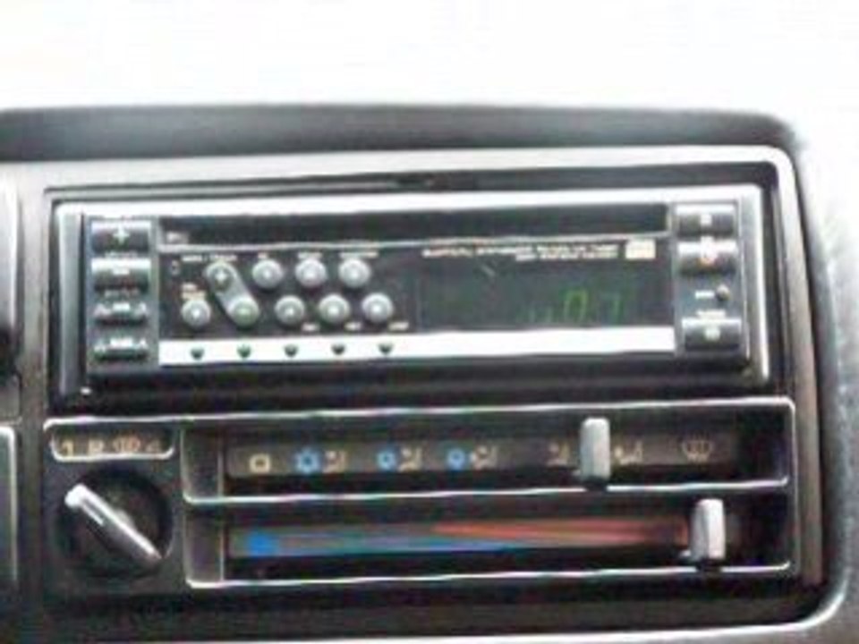 Equalizer EQ-600 et DEH-55 Pioneer sur Golf 2 G60 (part 2)