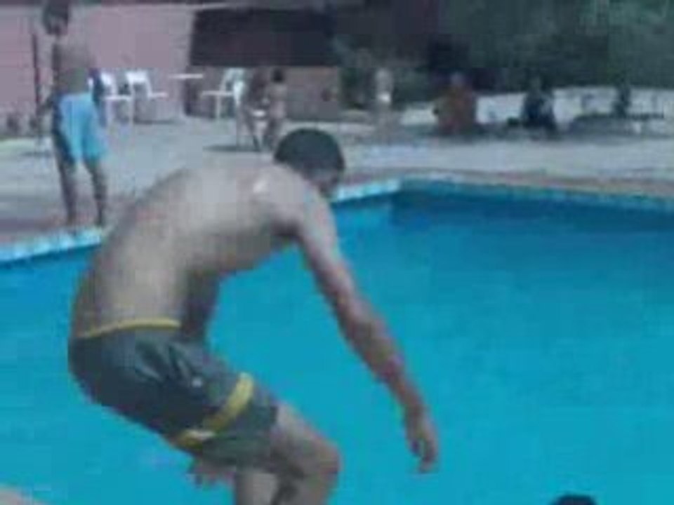 La piscine de Camping Orti -TINGHIR- 17/08/2008