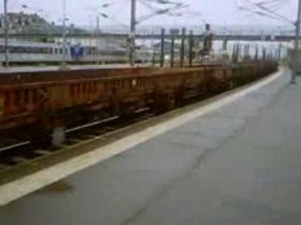 gare d angers passage train fret