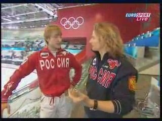 G. PEIZERAT INTERVIEWE PLUSHENKO APRES SON TITRE DES JO 2006