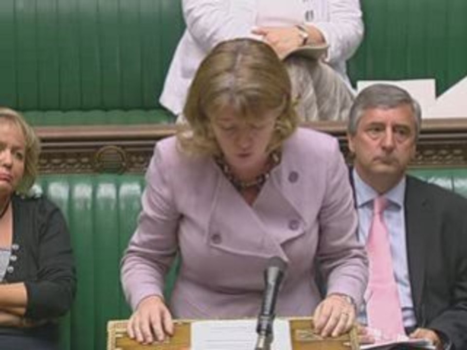 Ruth Kelly 'resigns'