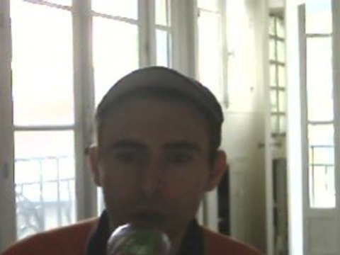 Wiwi égratigne Quelqu'un viendra