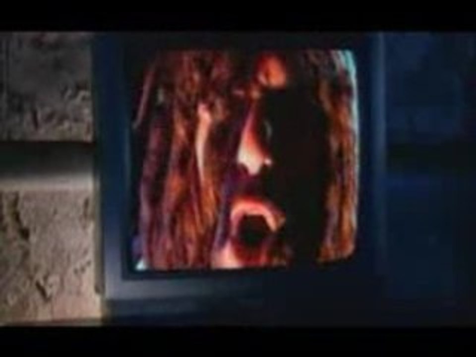 SIX FEET UNDER-Victim Of The Paranoid