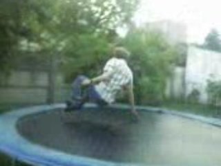 Salto raté sur trampoline