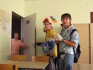 villege people 4*3 cours de math