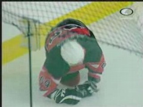 Djamel Zitouni hit Algeria VS UAE Arab Cup Ice Hockey 2008