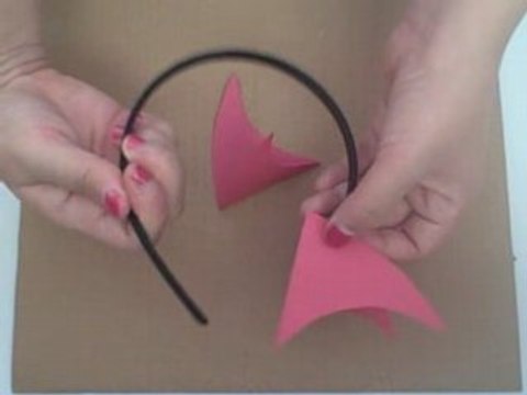 How to Make Devils Horns