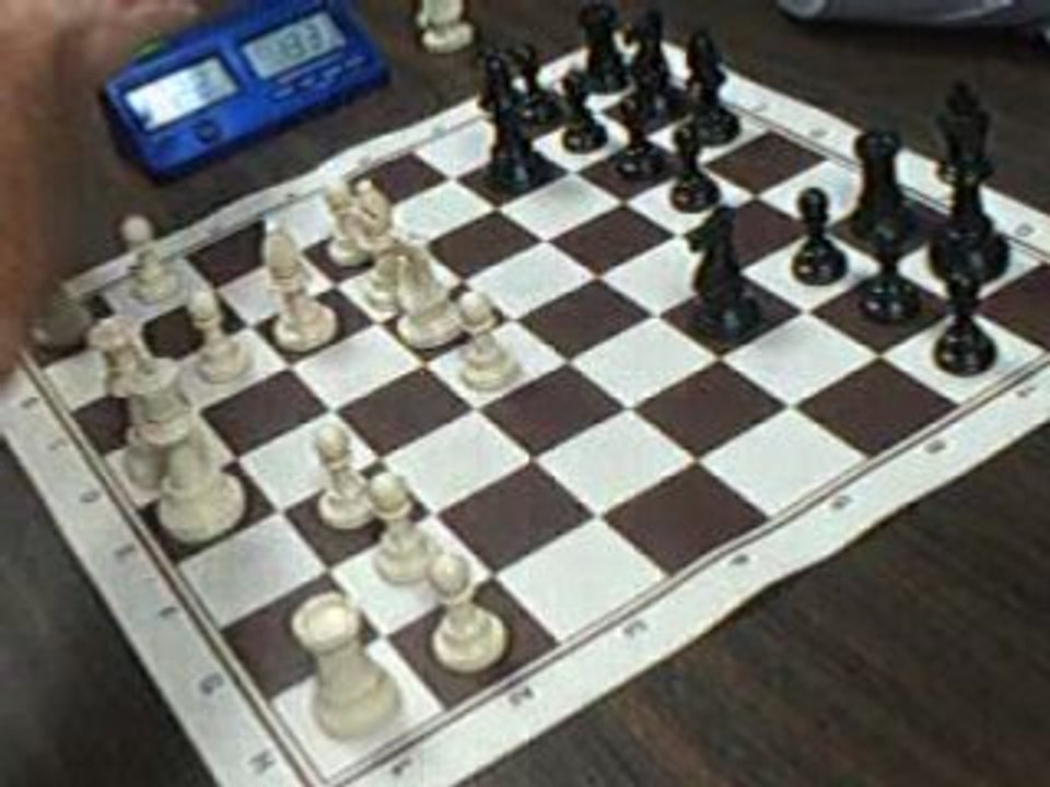 ECHECS : JACQUES 0 VS 1 HASSIN (CLASSE C 2008)