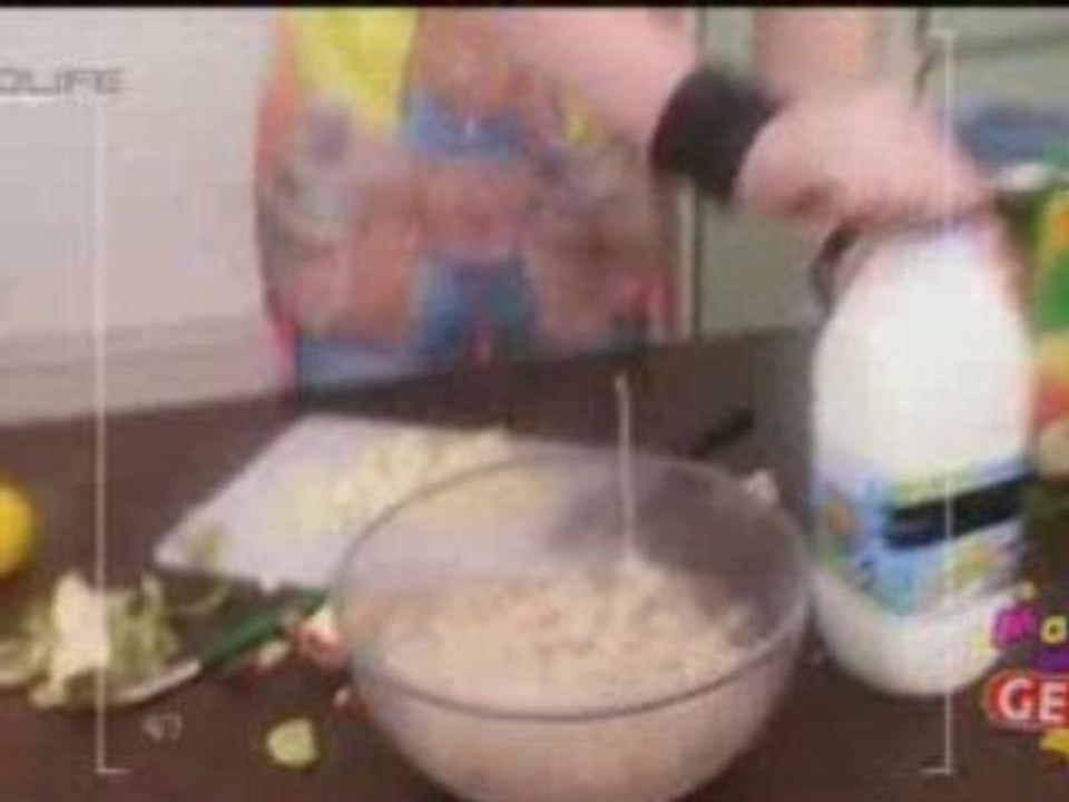 Mange mon geek S05E01 "Le p'tit dej' des champions"