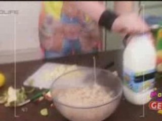 Mange mon geek S05E01 "Le p'tit dej' des champions"