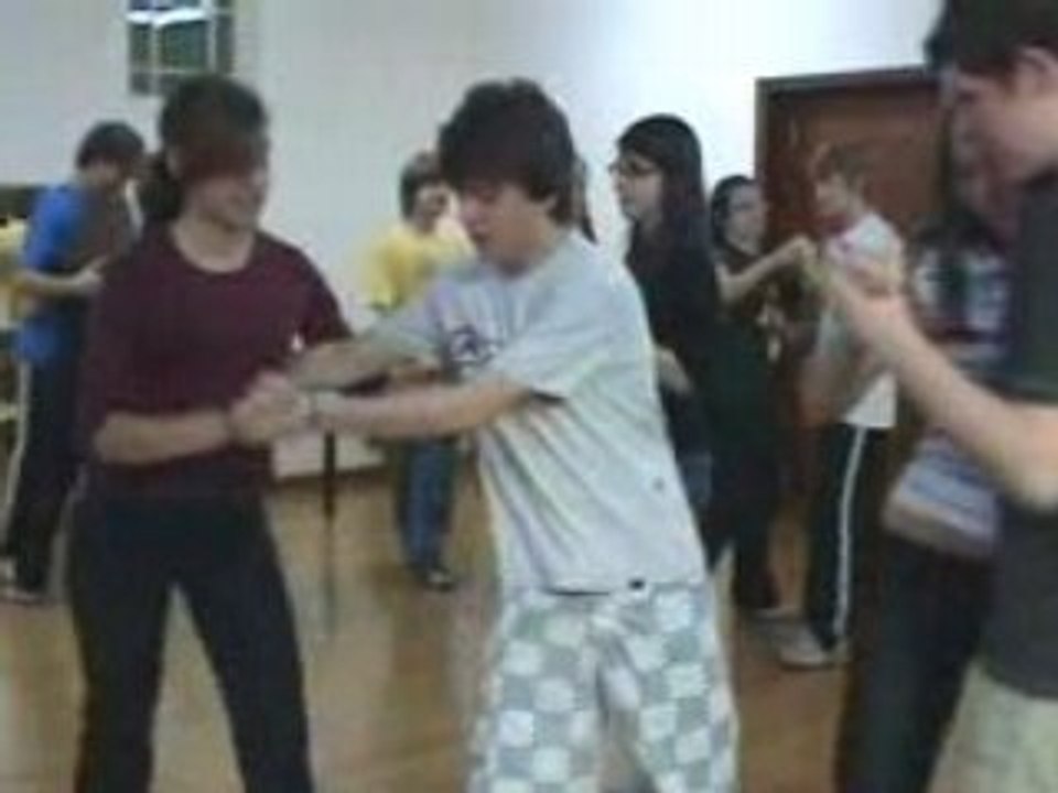 4forró_figura2_dançando