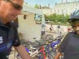 Sécurité routière place Leclerc à Angers pour les enfants