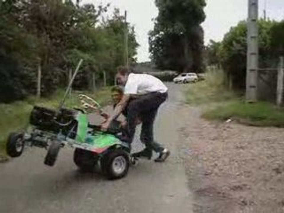 360 ° en tracteur tondeuse