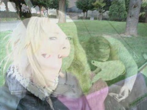 Doudiie ,, Biitty ,, Siistah' &' Moii