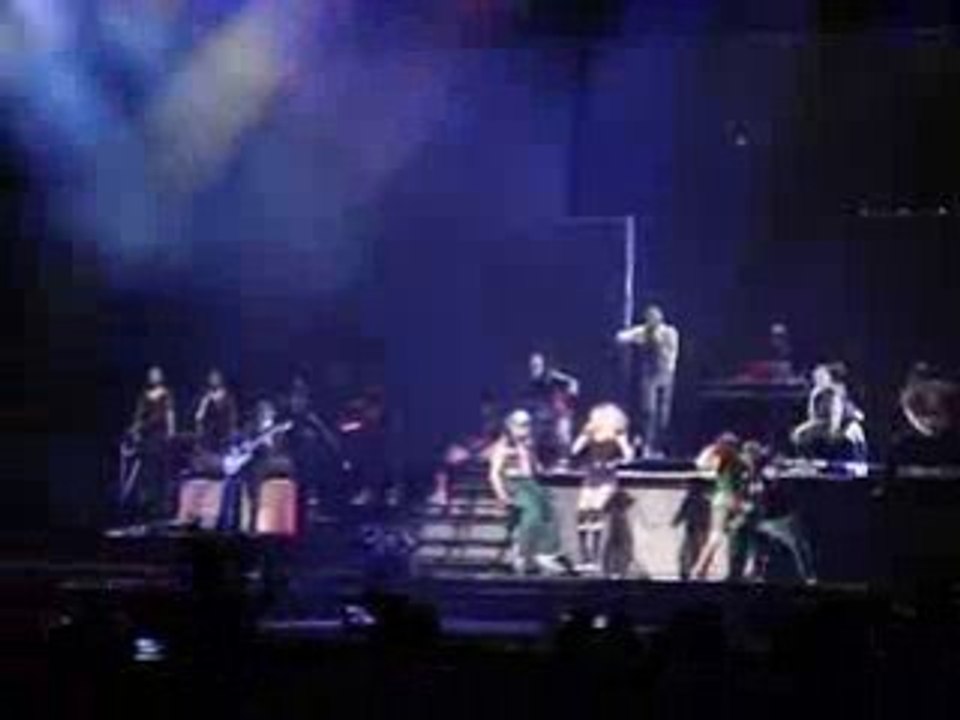 Madonna - Sticky & Sweet tour - Music - Paris