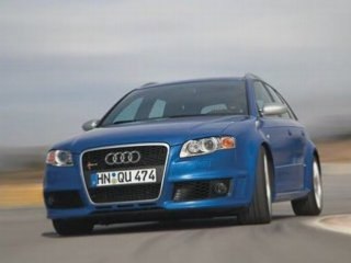 AUDI RS4 POSE SOUS FUNK