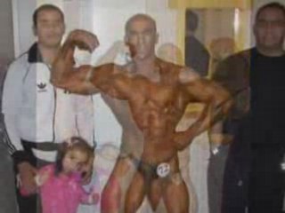 CHAMPION D'ALGERIE AU BODYBUILDING FAYçAL GHETTAS