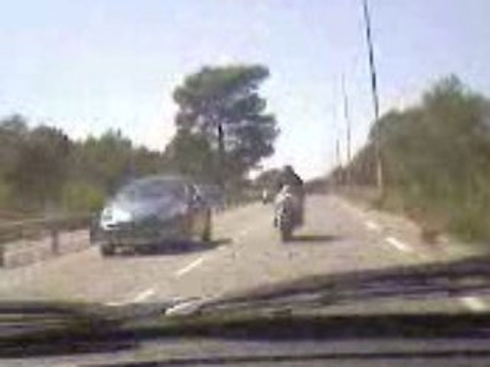 escort rs2000 contre gsxr