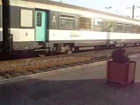 la bb 67586 fret avec 6 voitures CIC