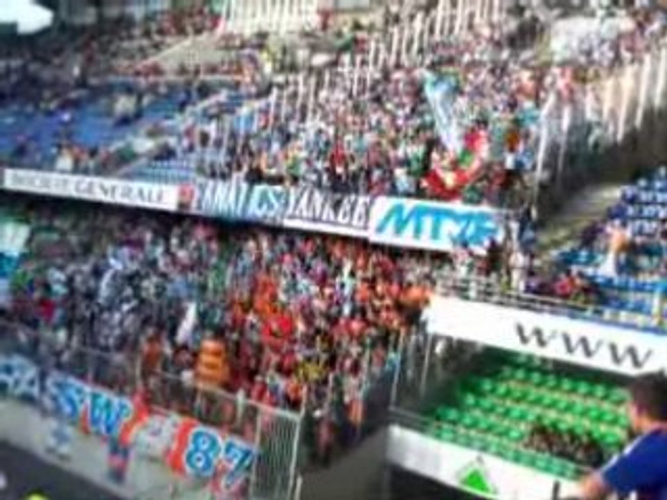mandanda et les supporters marseillais