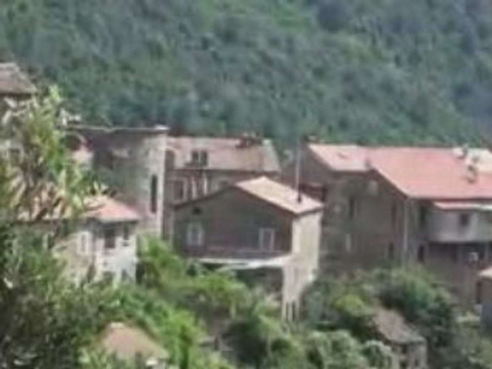 Rosazia antenne telephone et rues du village