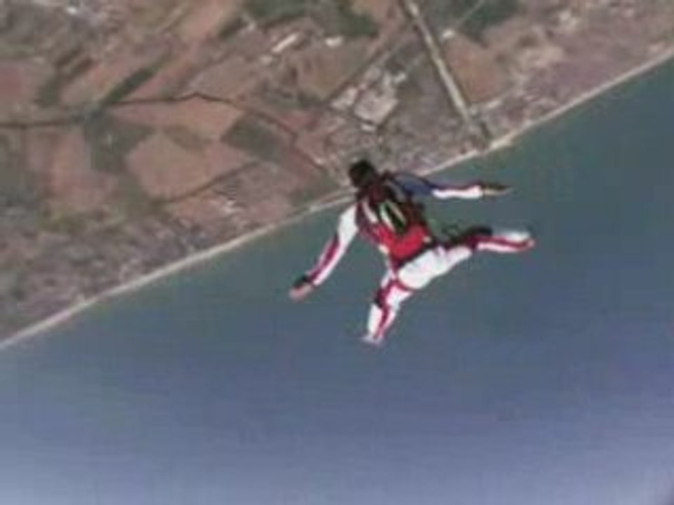 Freestyle skydive