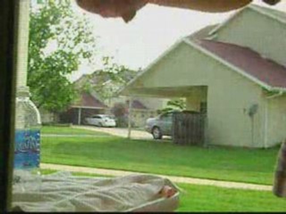 Cette_femme_ne_touchera_plus_jamais_un_pistolet