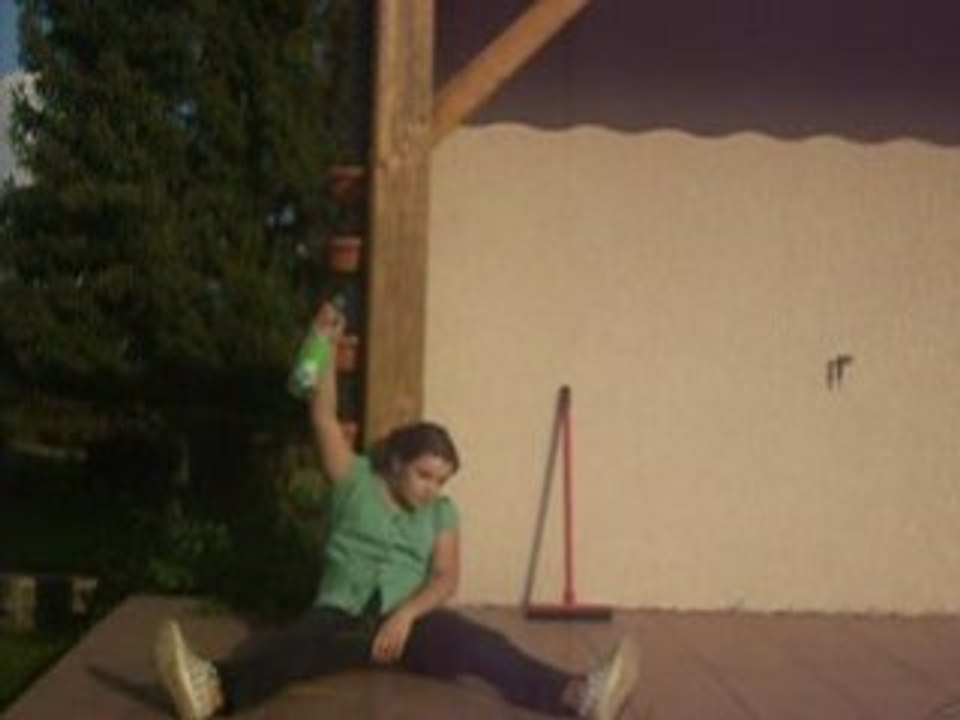 un petie conne ki a gagner un pari mdr (cherche pas )