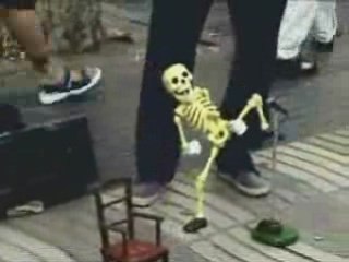 Squelette qui danse
