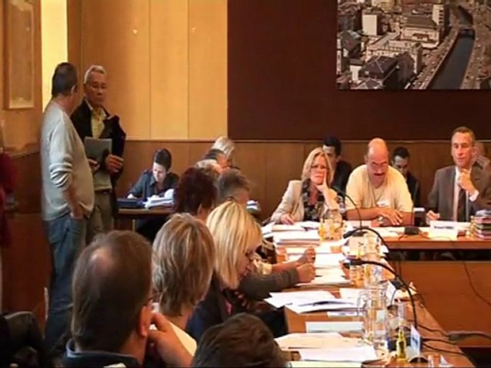 TULLE CONSEIL MUNICIPAL 26-9 DEBUT