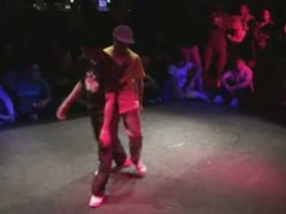 Extreme Kicks 2008 – Denden Vs Loony