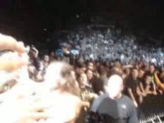 Bercy HBK et CM Punk saluent la foule